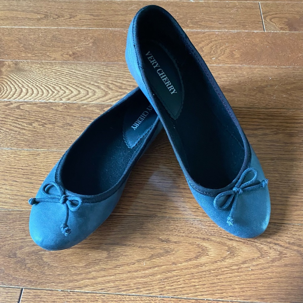 Women's Black Ballet Flats